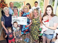 £800 raised for hospital unit