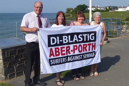 Aberporth proudly raises flag to show plastic-free status