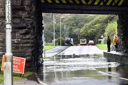 High water levels lead to closure of Dyfi Bridge