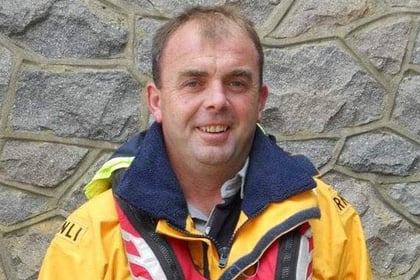 Tributes paid to 'much-loved' RNLI volunteer