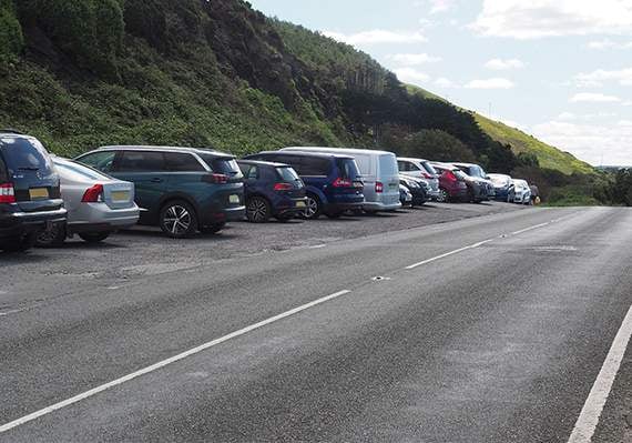 'Stupid' drivers slammed for parking on blind bend | cambrian-news.co.uk