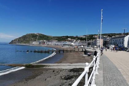 Aberystwyth records Wales' hottest day of the year