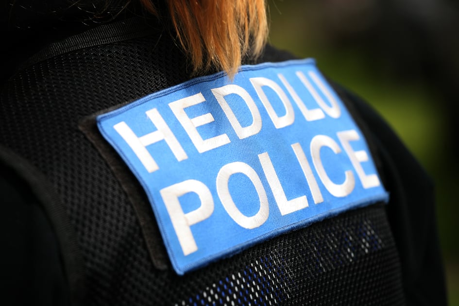 Police investigate alleged Penglais road incident