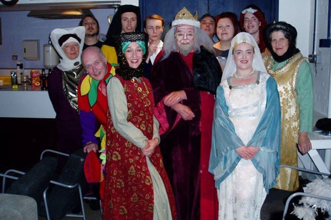  Julie and Andrea, pictured here front row right and back row, third from left, with the cast of The Dresser in 2007, at Aberystwyth Arts Centre