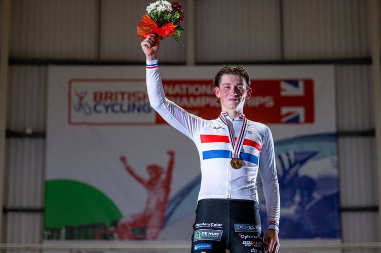 Picture by Alex Whitehead/SWpix.com - 04/03/2022 - British Cycling - 2022 British National Track Championships - Geraint Thomas National Velodrome of Wales, Newport, Wales - Josh Tarling wins Gold in the Menâs Points race.