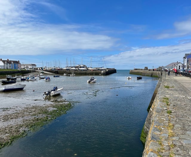 Body found on Ceredigion beach