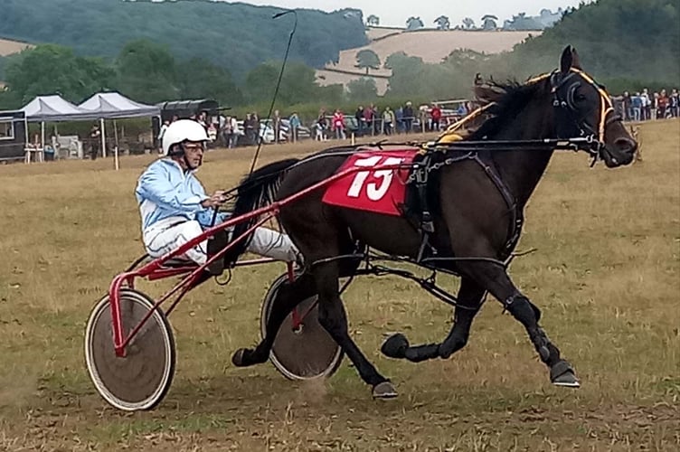 Llwyns Mercy made all the running in the Grade A race, Presteigne 040922