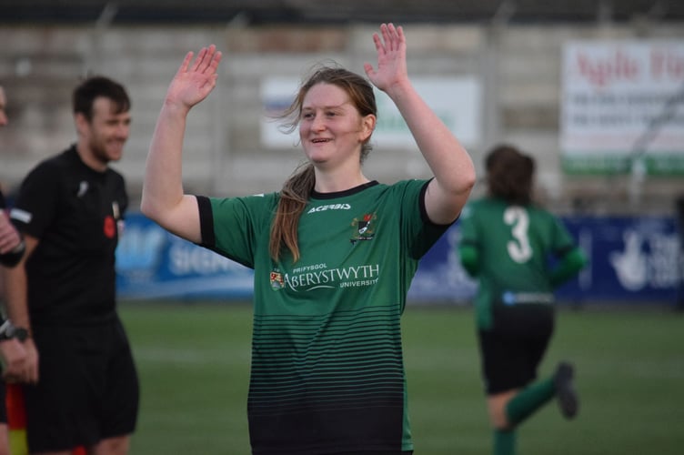 Aberystwyth Town Women 5 barry 1 adrgan genero premier 131122