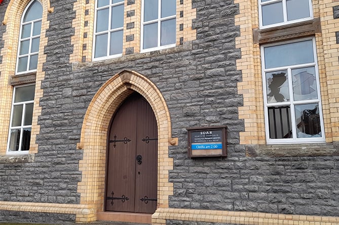 Damage to Capel Soar, Llanbadarn Fawr