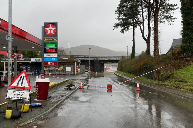 Machynlleth bridge flood