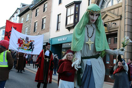 Santes Dwynwen Parade to return to streets of Aberystwyth in new year
