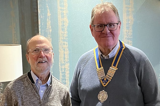 Chris Simpson and Aberystwyth Rotary Club president Hywel Davies