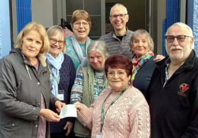 Volunteers donate £200 to Aberaeron Food Bank