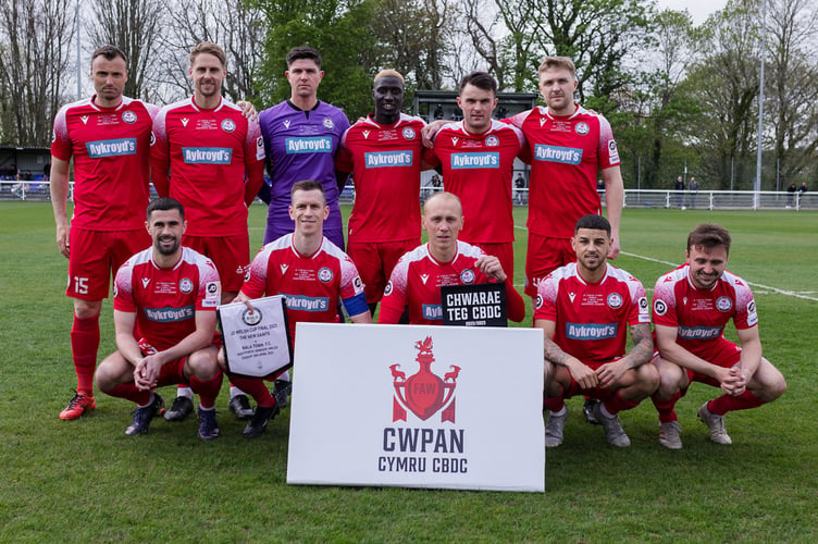 BANGOR, WALES - 30 APRIL 2023:Bala team photo  during the 2022/23 FAW JD Welsh Cup Final between The New Saints FC & Bala Town FC at  Nantporth Stadium, Bangor, Wales, 30 April 2023. (Pic by John Smith/FAW)