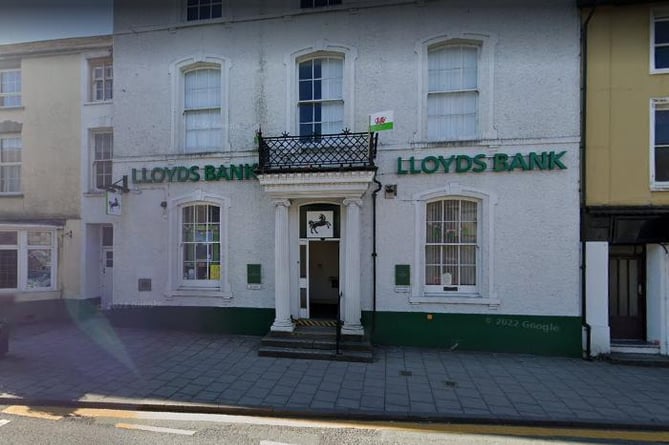 Lloyds Bank Lampeter