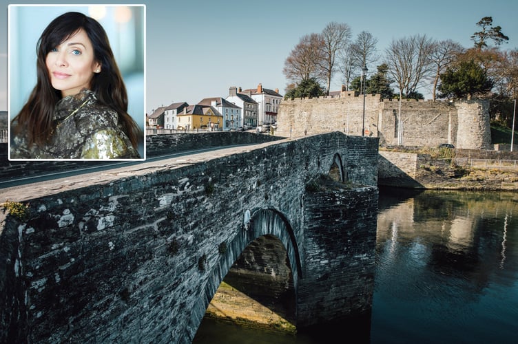 Cardigan Castle Natalie Imbruglia