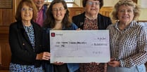 Cymdeithas Undodaidd yn codi £3,000 i MND Association