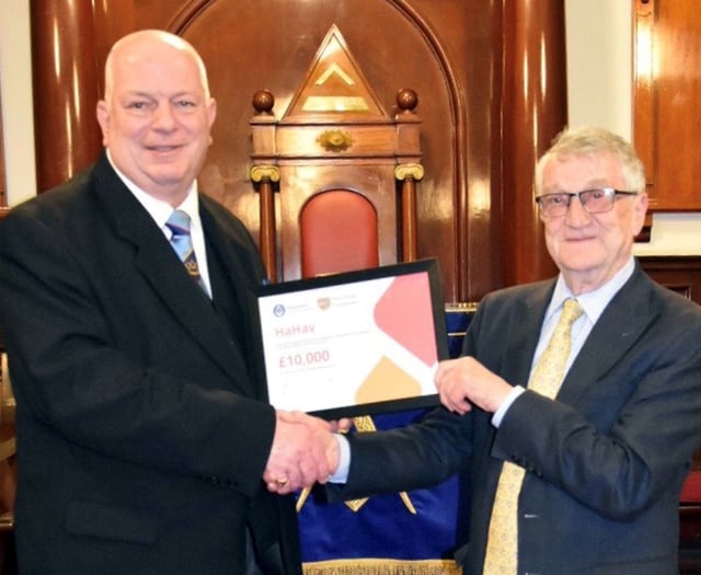 Freemasons donate £10,000 to HAHAV