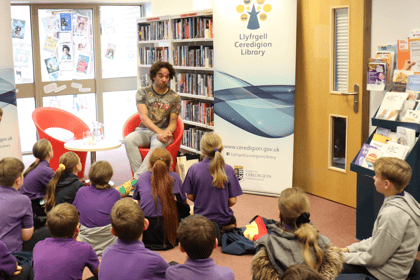 Waterstones Children’s Laureate visits Ceredigion on Library Marathon