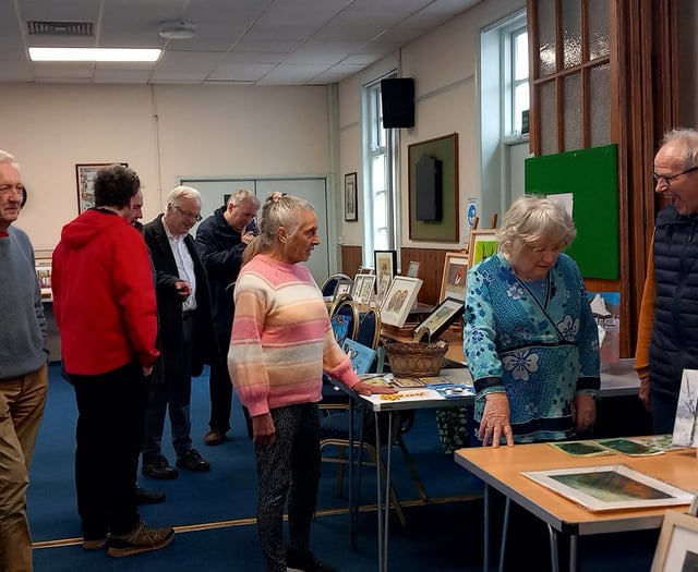 Art group's charity sale raises £600