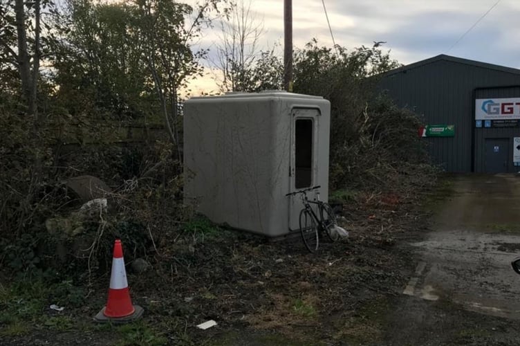 Kiosk dumped at the Gwalia site