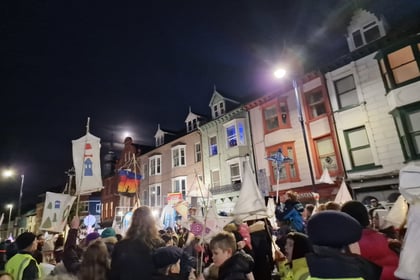 Crowds gather for Aberystwyth lantern parade