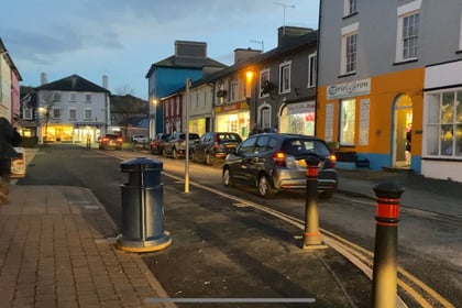 Business owners hit out at Aberaeron’s lack of Christmas lights