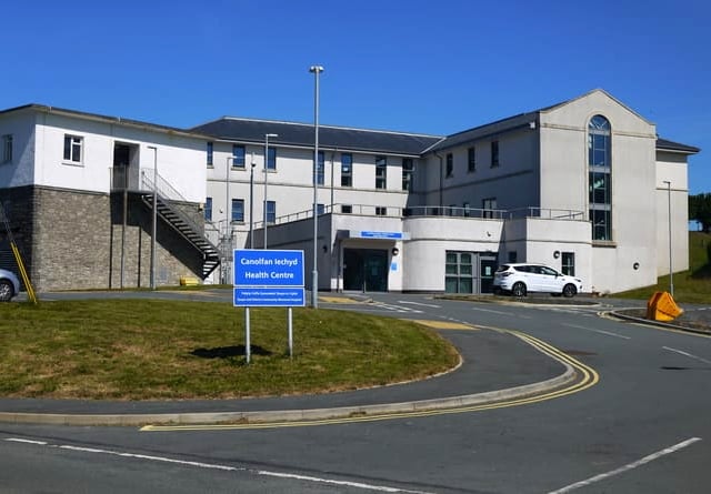 Tywyn Hospital ward row rumbles on