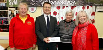 WI gifts £450 to Aberaeron Swimming Pool