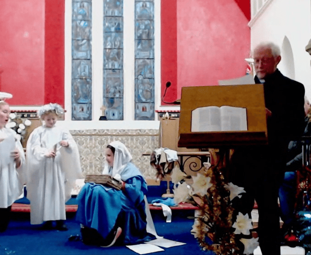 WATCH: The children of Penrhyndeudraeth take part in the Nativity