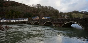 Pedestrians allowed and free parking to help with Dyfi bridge closure