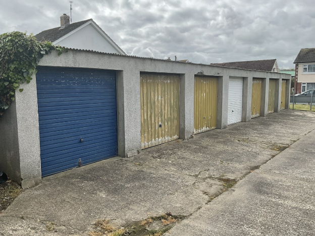 Garages at Maeshenffordd