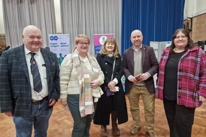 Gwynedd county councillors Gwynfor Owen, Elin Walker-Jones, Meryl Roberts, and Dawn Lynne Jones, with Mabon ap Gwynfor MS (2nd from right)