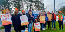 MS joins striking doctors on picket line