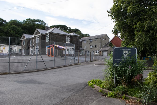 A new Padarn school is set to built within six years