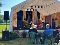 Sun shines down for Goginan's Proms in the Field