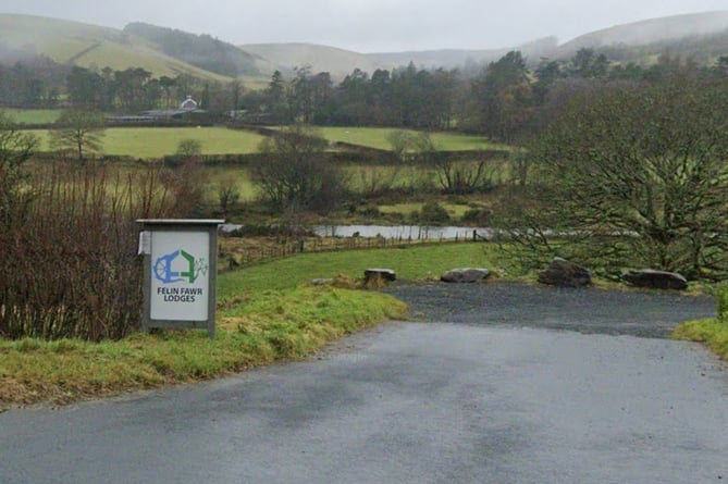 Felin Fawr lodges entrance