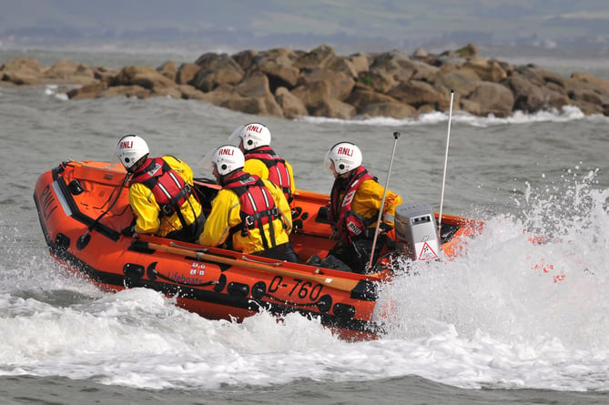 Borth RNLI lifeboat launches for suspected overturned boat. Photo: RNLI