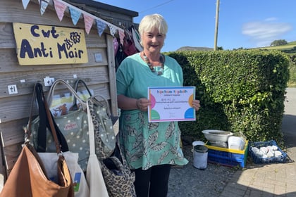 Pop-up shop is a ‘Cwt’ above for hospice