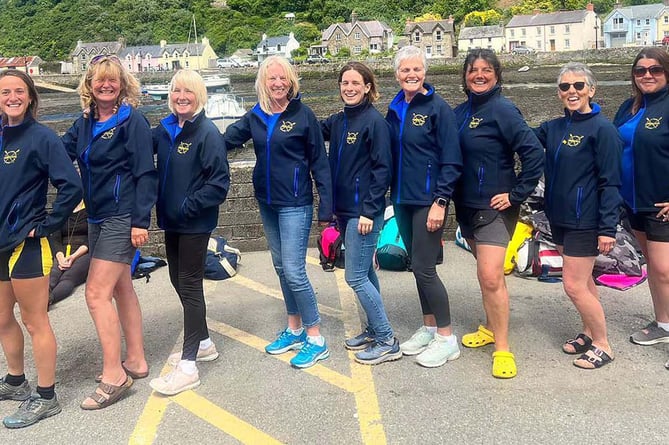 Aberdyfi ladies CBC crew (Photos: Chloe Evans and Isabelle Cloves)