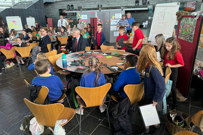 Mid and north Wales pupils take part in Senedd climate event