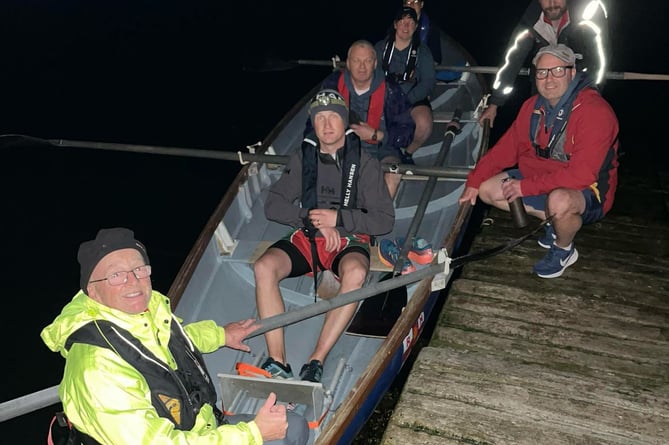 Porthdinllaen RNLI rowing challenge raises more than £14,000. Photo: RNLI/Porthdinllaen