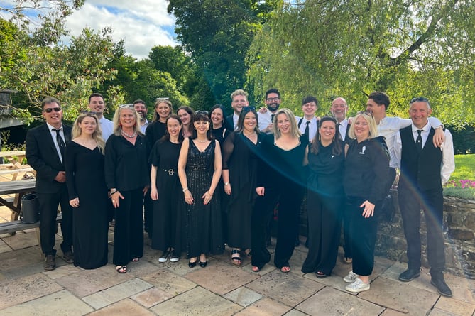 Elinor Powell (front, second from the left) and Sgarmes before their winning performance