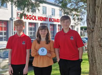 Tregaron pupils win national award and scoop £5,000 for school