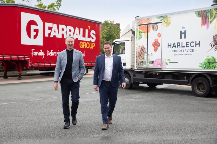 Harlech Foodservice and Farralls.   Pictured David Cattrall - Managing Director - Harlech Foodservice Ltd and Matthew Farrall Managing Director at Farrall's Group .               Picture Mandy Jones