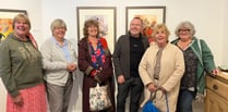 Llanfair art group members meet artist David Grosvenor