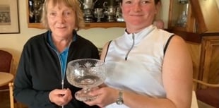 Mum and daughter Chris and Sherrie win MWCGA greensome