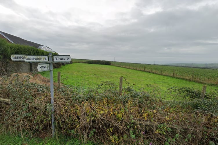 The application site on the outskirts of Felinwynt