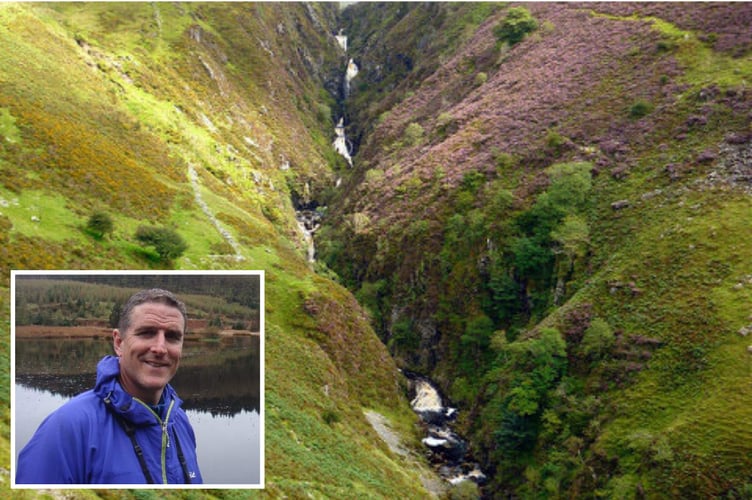 Iolo Williams (inset) and Cwm Cynfal (main). Photo: Snowdonia Society