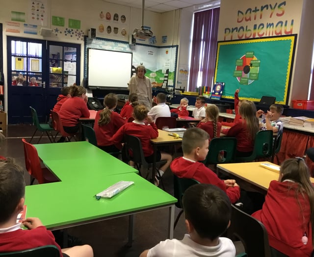 Penrhyndeudraeth pupils choose name for new housing estate